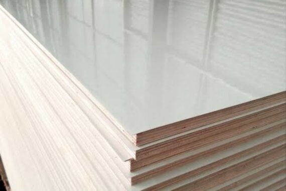 Fórmica branca com brilho