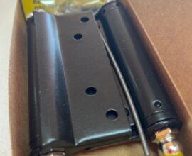 Dobradiça Vai e Vem 4″ União Mundial Preta