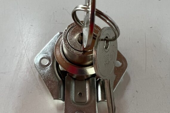 Fechadura gaveta 302 Externa Niquelado CCSD Stam