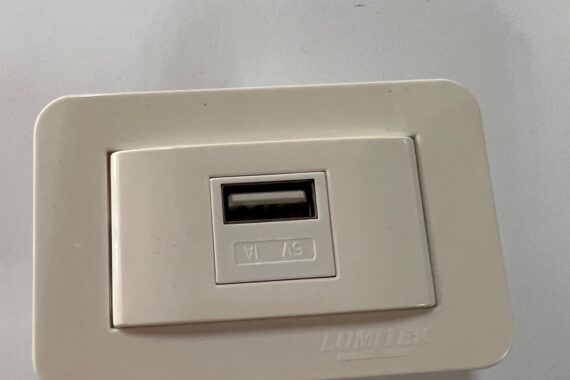 Tomada USB charger Branca Lumitek