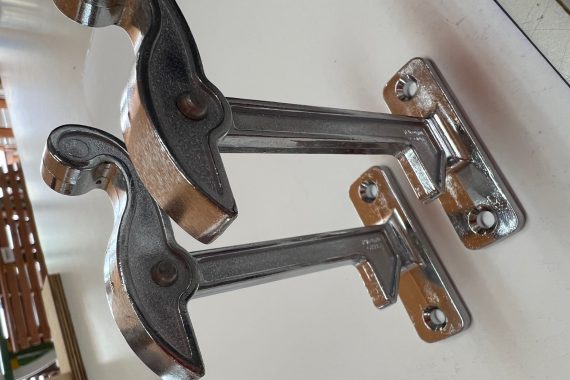 Carranca para aparafusar Cromada União Mundial