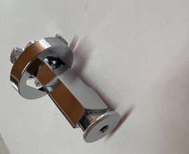 Prendedor magnético para porta Cromado União Mundial