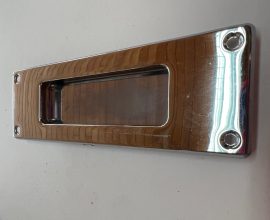 Concha embutir c 2 Parafusos Internos 142 15cm Cromada União Mundial