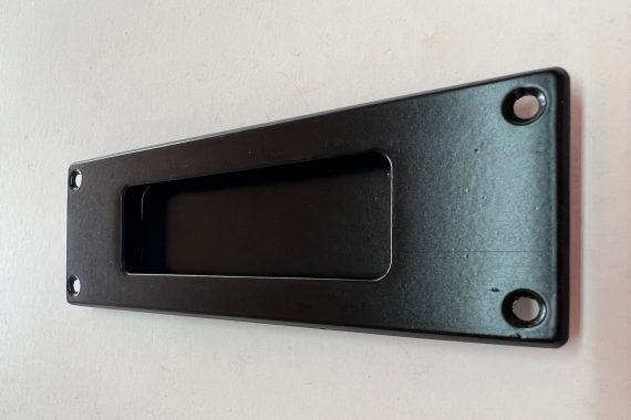 Concha embutir c 2 Parafusos Internos 142 15cm Preta União Mundial