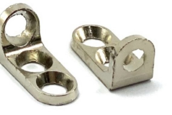 Cantoneira 13×20 3 furos aliviada Niquelada 3D