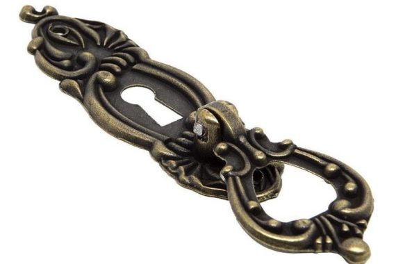 Puxador colonial vertical com entrada de chave 3D