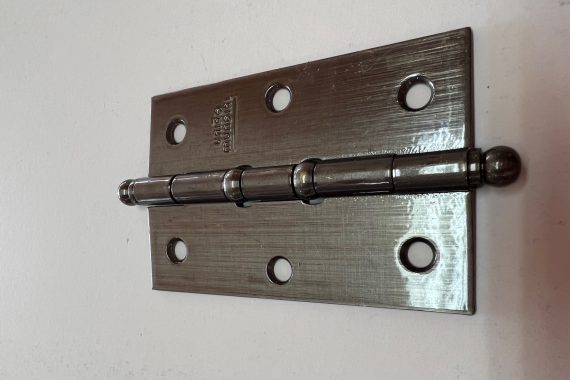 Dobradiça latão 3 1/2 x 2 5/16 leve com anel Antique União Mundial