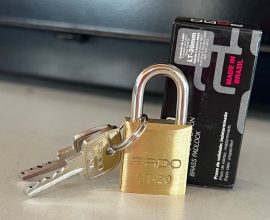 Cadeado 20mm latão Pado